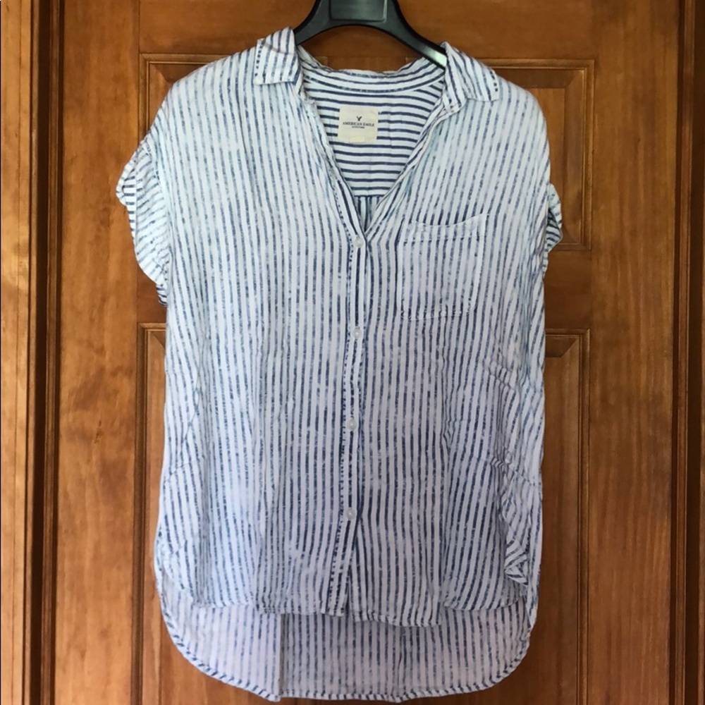 American Eagle Pocket Button Up